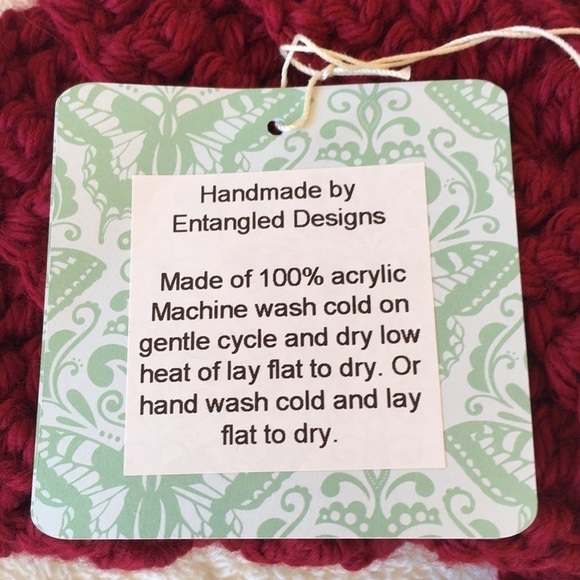 HANDMADE INFINITY SCARF AND BEANIE HAT NWT - Picture 2 of 5